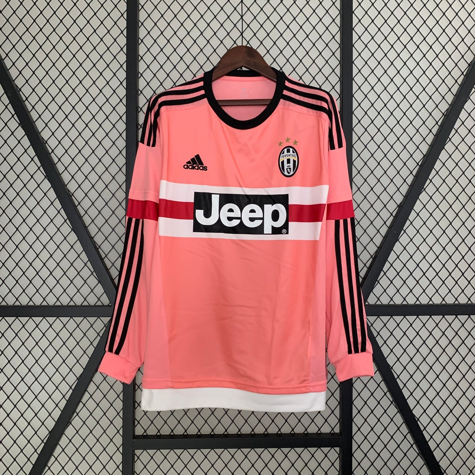 Juventus away retro jersey longsleeves 2015-2016 Juventus away retro jersey longsleeves 2015-2016
