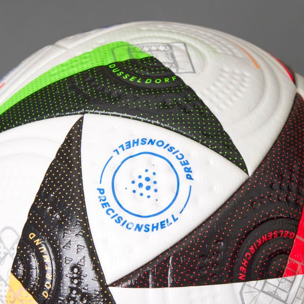 Fussballliebe_Pro_Ball_White_IQ3682_HM4 Fussballliebe Pro Ball White IQ3682 HM4