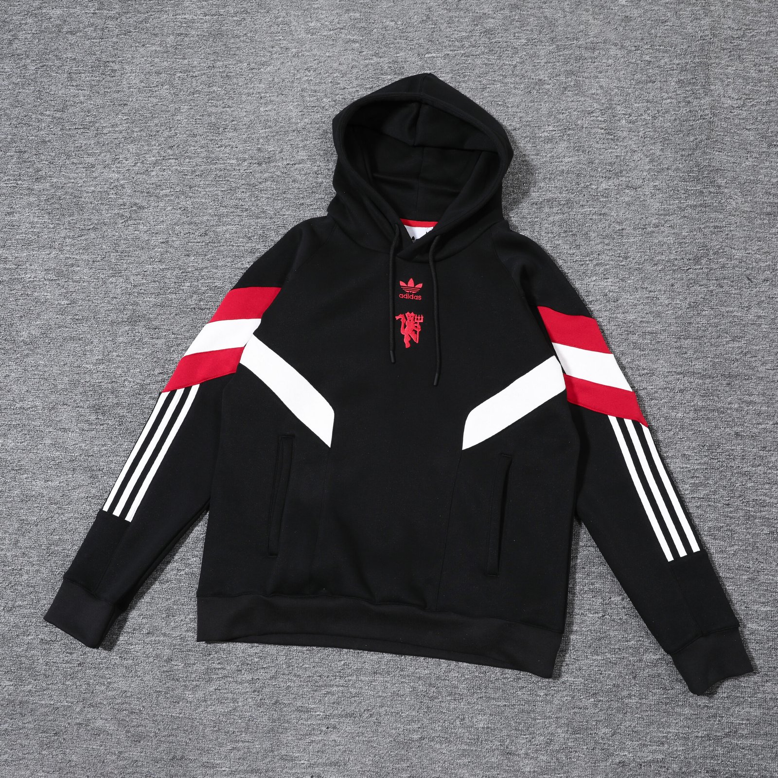 Manchester united black hoodie Manchester united black hoodie