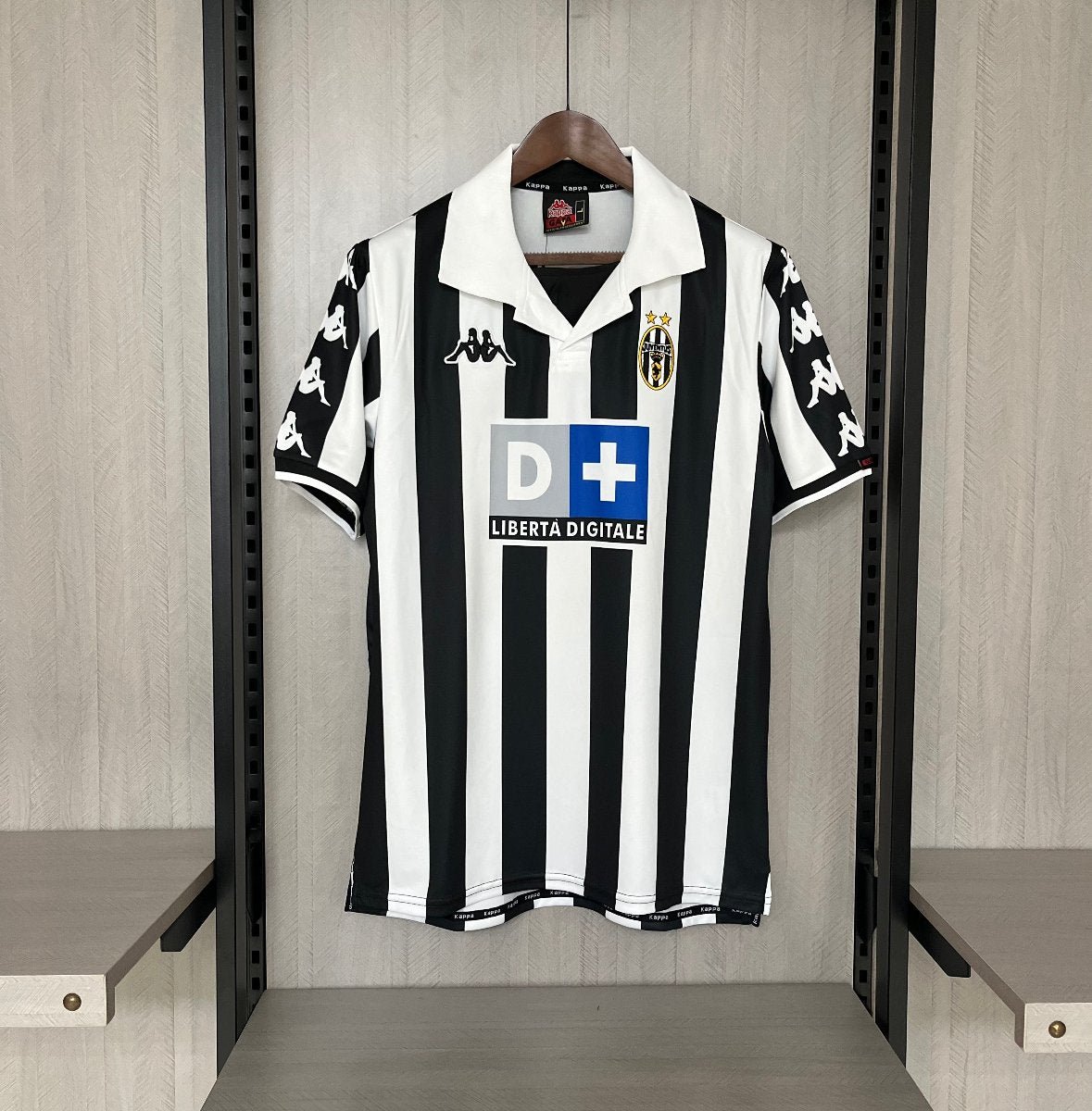 Juventus home retro jersey 1998-1999 Juventus home retro jersey 1998-1999