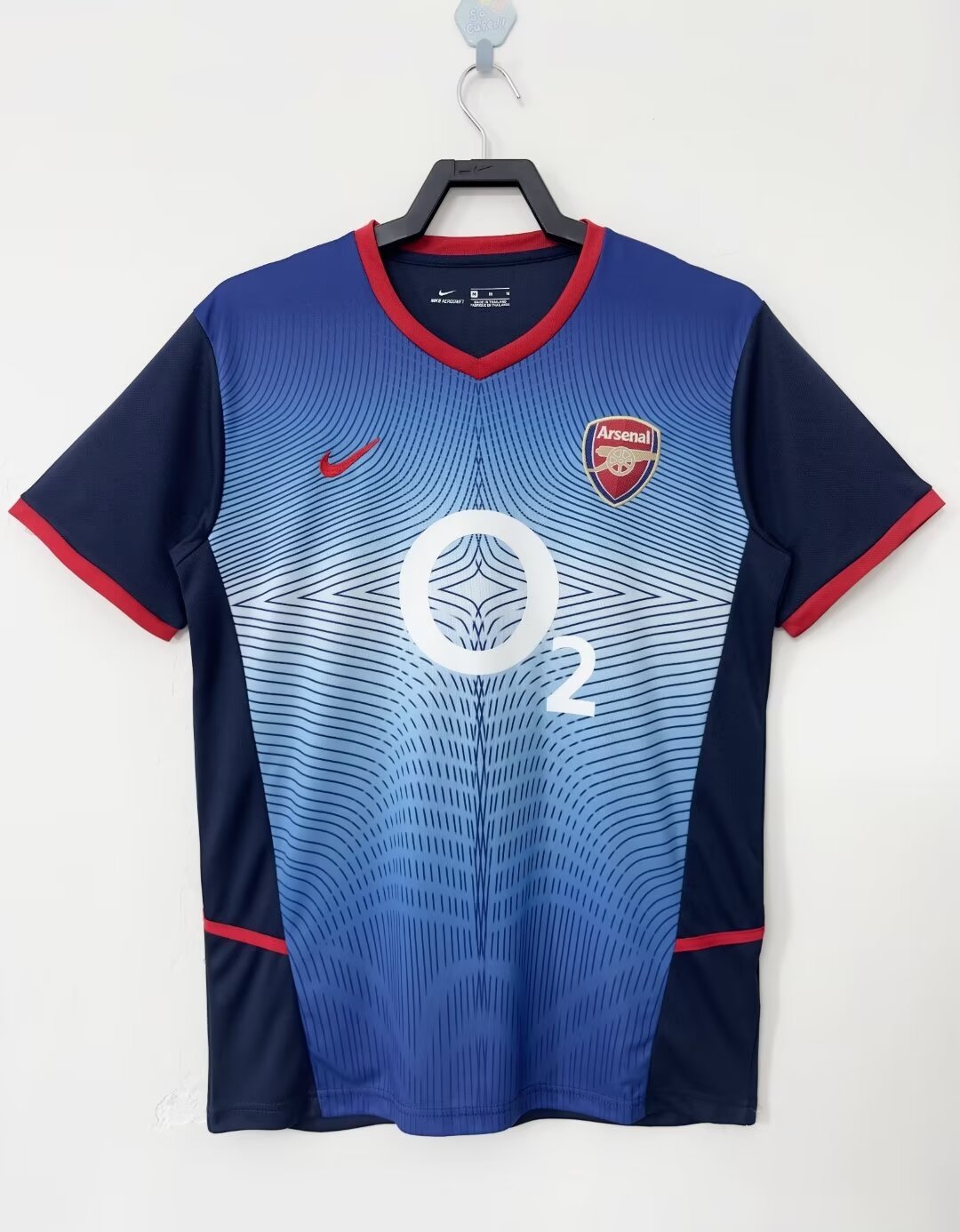 e91828f8 Arsenal Third retro jersey 2002-2004